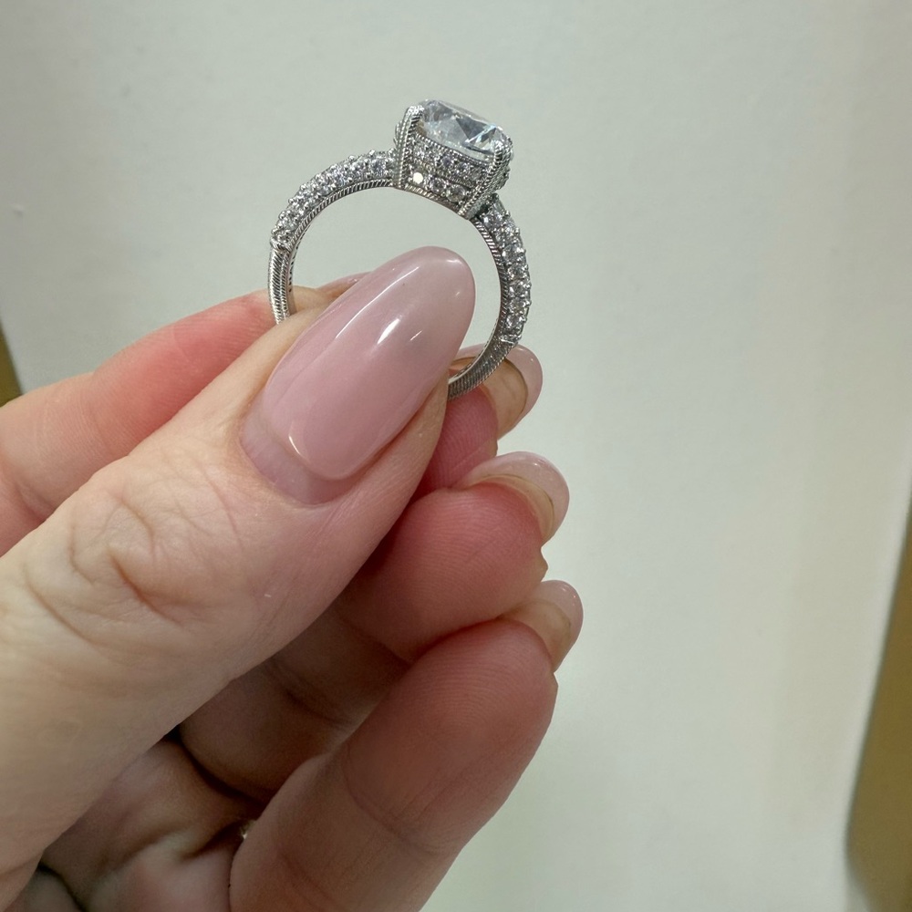 Judith Ripka Elegant Silver Diamond Ring - Picture 9 of 14